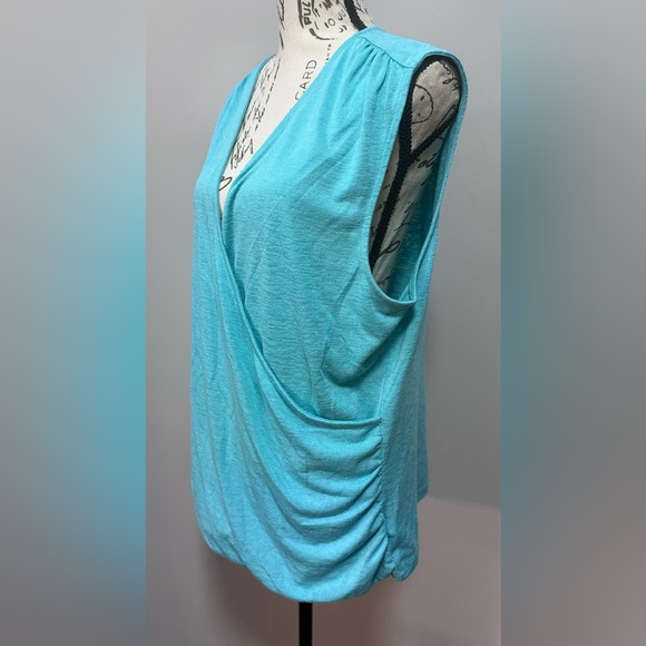 👚 Athleta Cotton V-Neck Short Sleeve Top - Turquoise, Size XL 🌟 - Picture 2 of 7